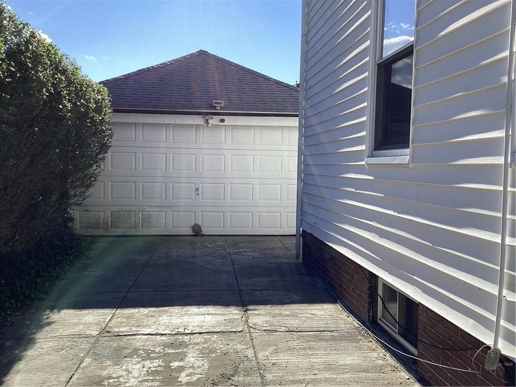 340 River Avenue - Photo 3