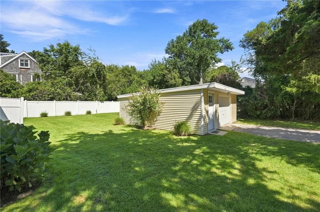 104 Pequot Drive - Photo 3