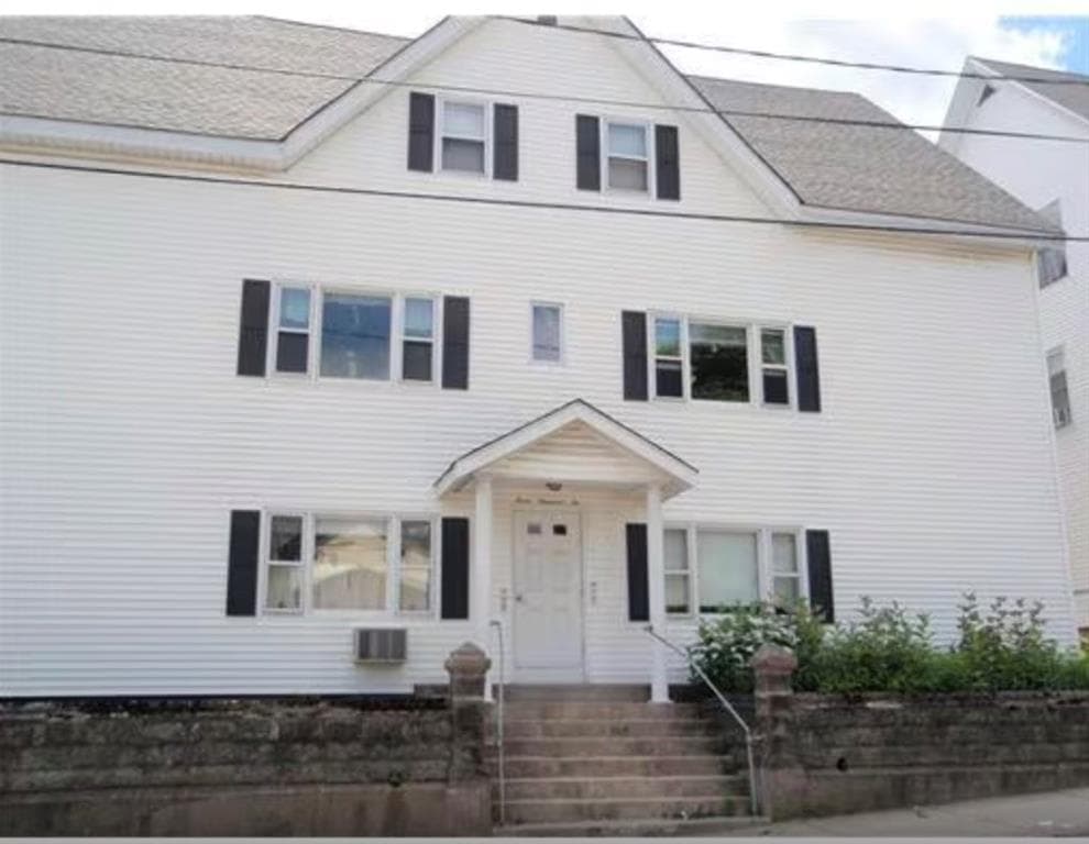 302 Pond Street - Photo 2