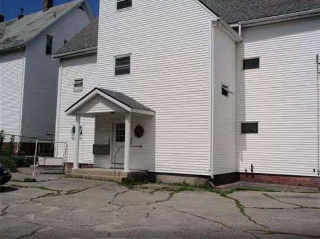 302 Pond Street - Photo 3