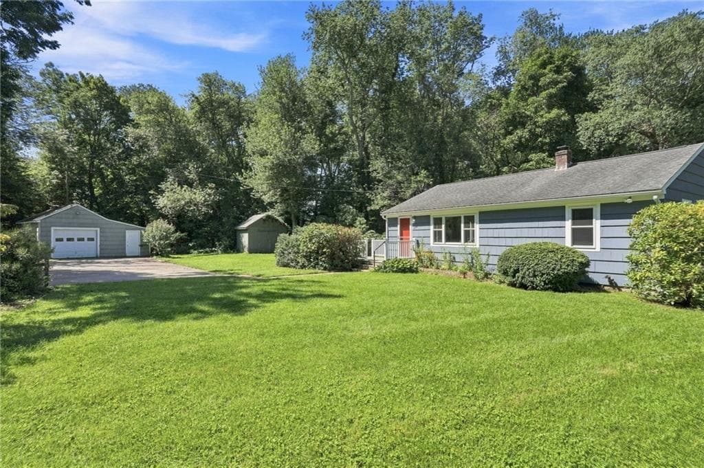 42 Sherman Avenue - Photo 3
