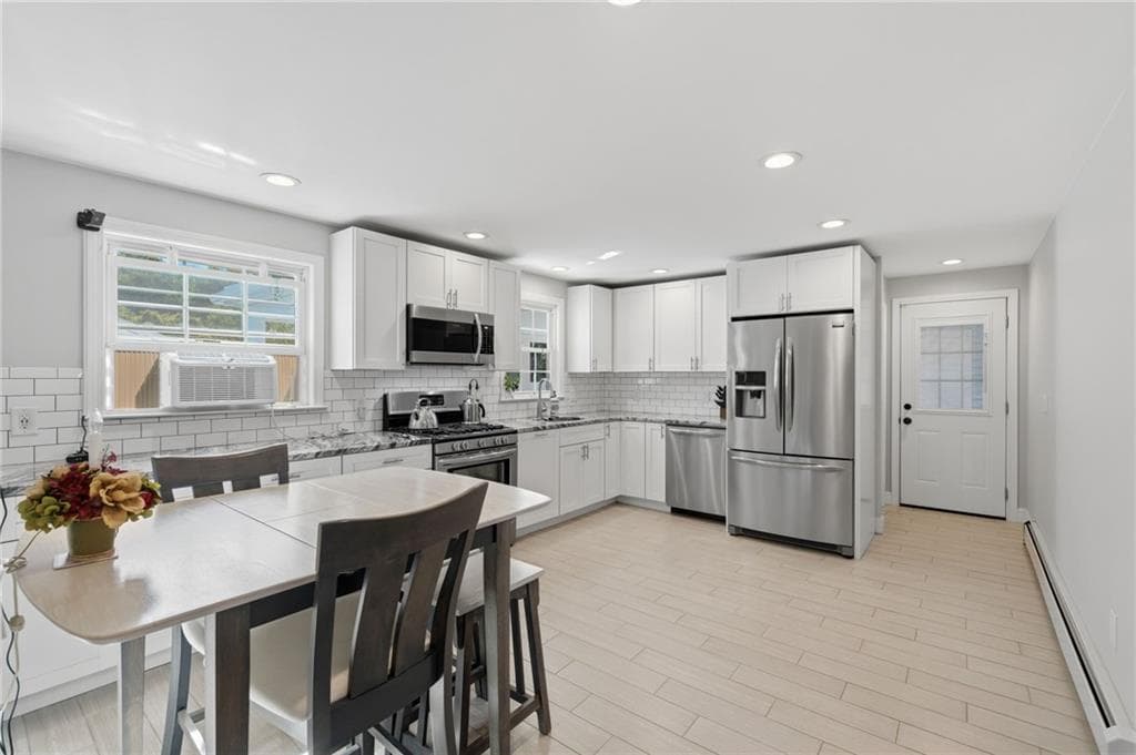 200 Rowe Avenue - Photo 2