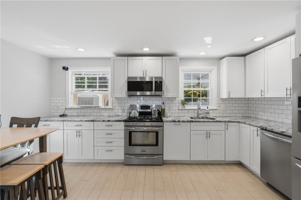 200 Rowe Avenue - Photo 3