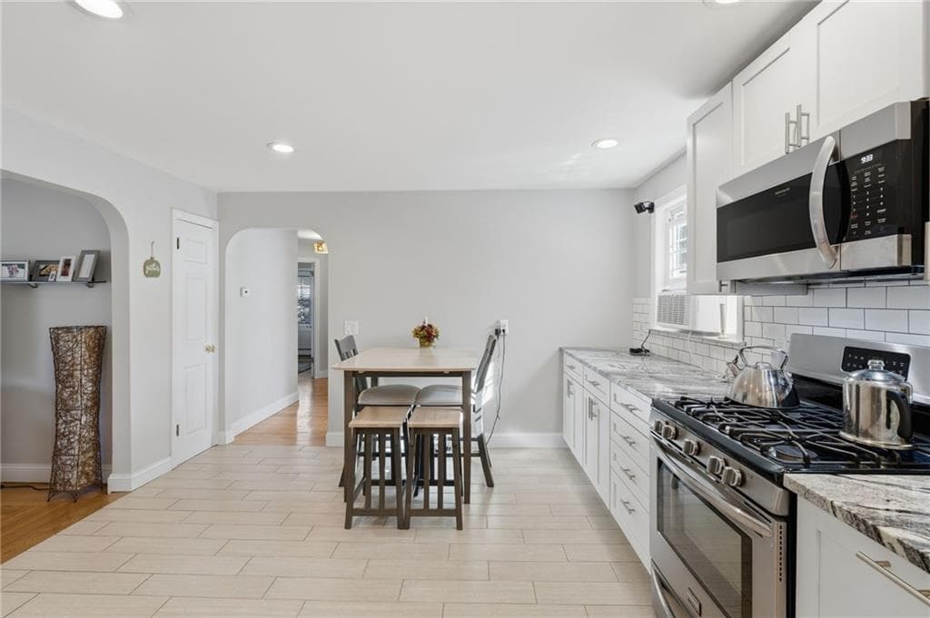 200 Rowe Avenue - Photo 4