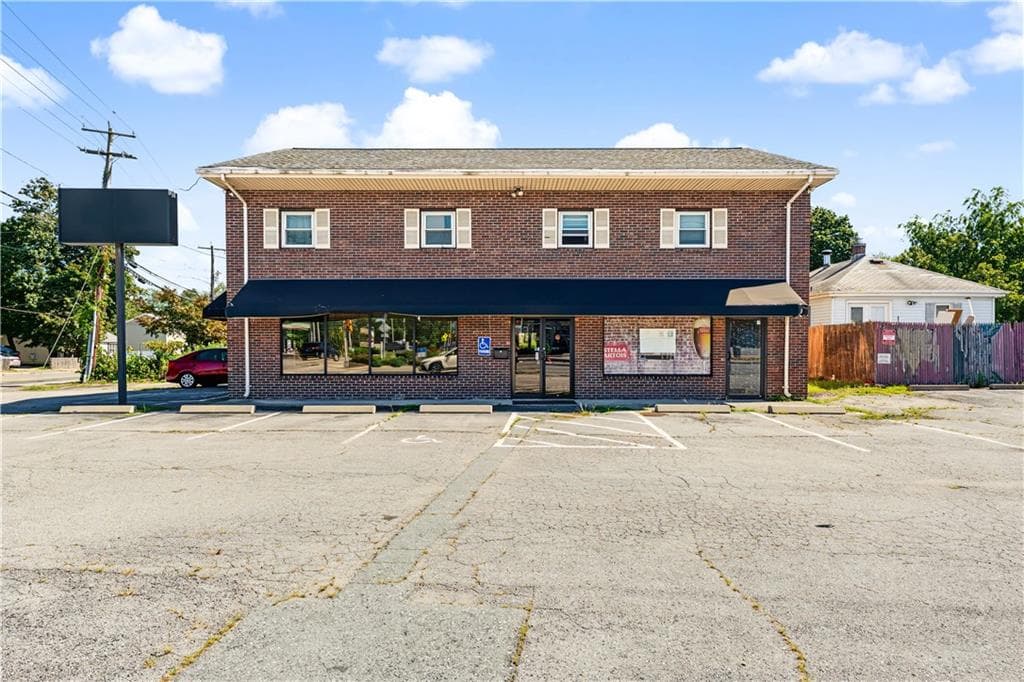 1690 West Shore Road - Photo 3