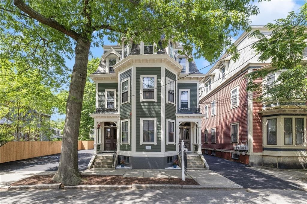 43 Chapin Avenue