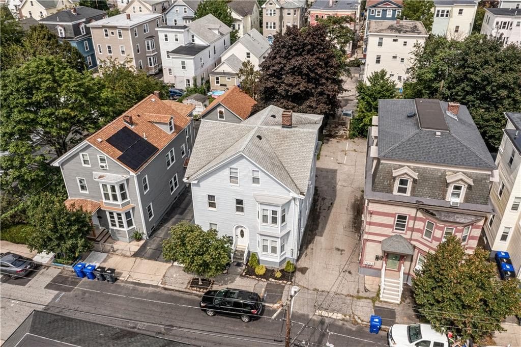 141 Grove Street - Photo 2
