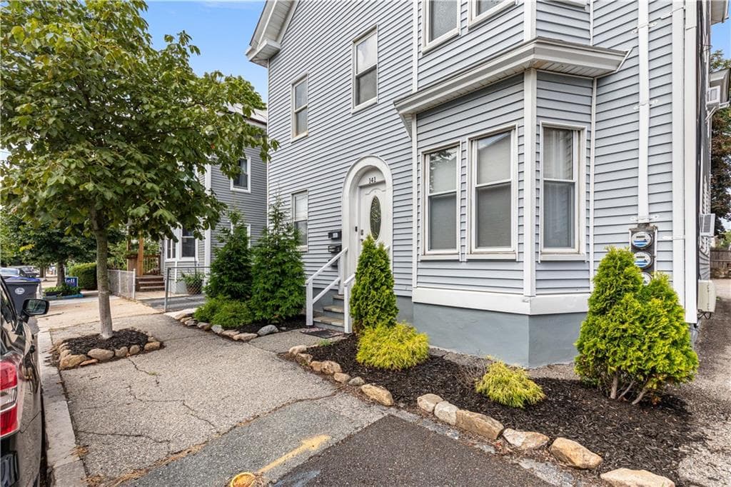 141 Grove Street - Photo 4