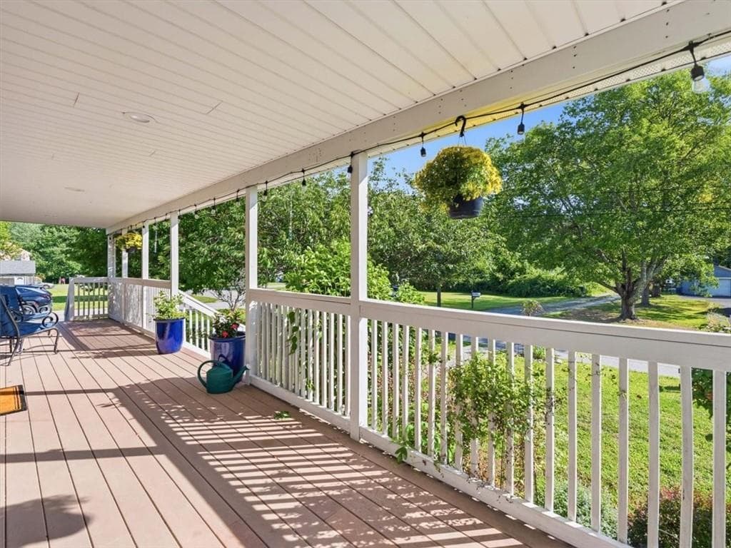 130 Winslow Avenue - Photo 1