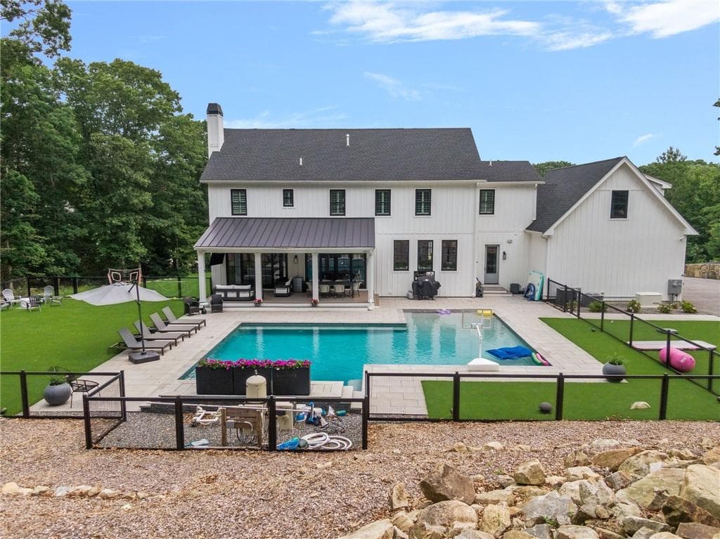20 Rock Way - Photo 2