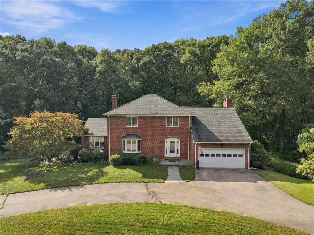 20 Lincoln Drive - Photo 1