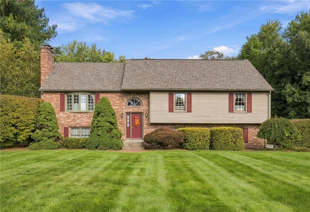 423 Buxton Street - Photo 1