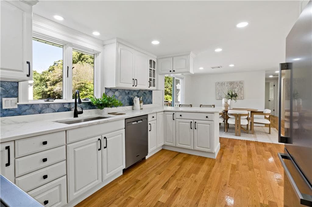245 Chestnut Street - Photo 4