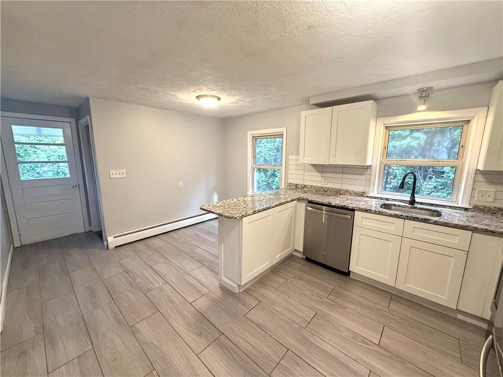 39 Standish Avenue - Photo 3