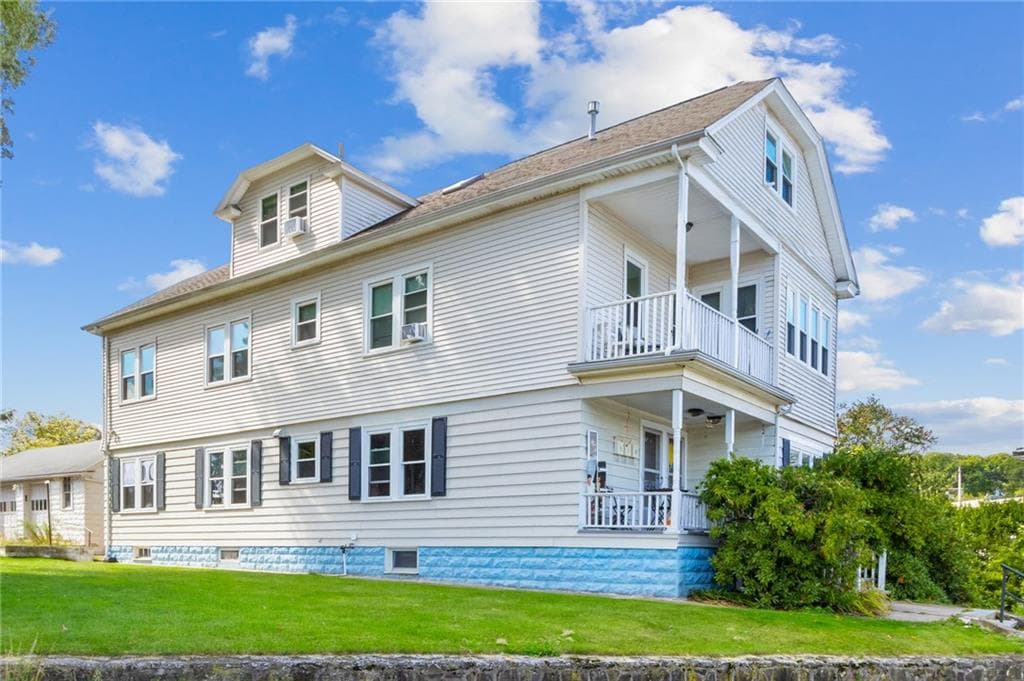 7 Barrett Avenue - Photo 2