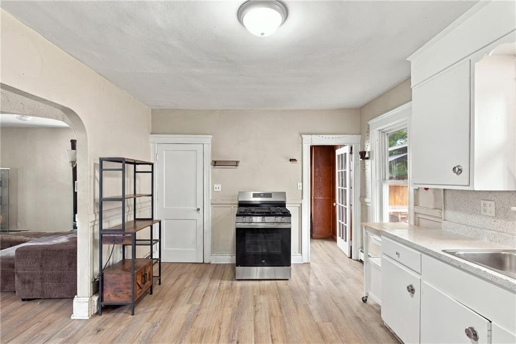 297 Burnside Avenue - Photo 4