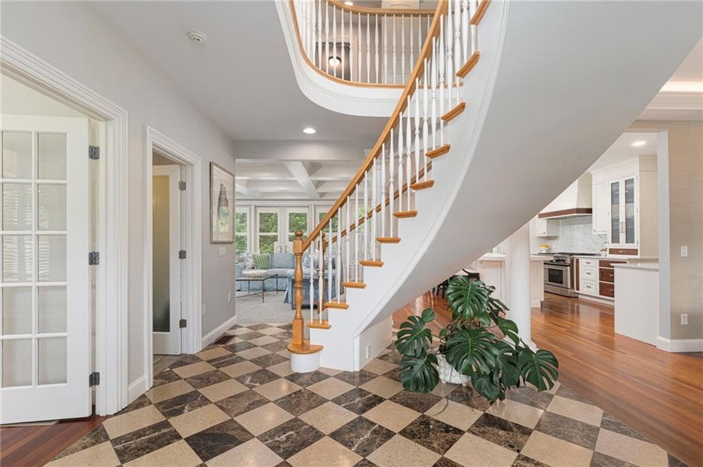 357 Congdon Drive - Photo 4