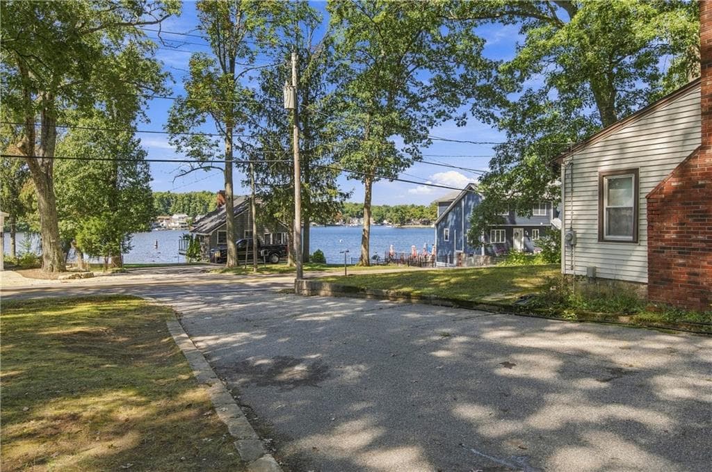 374 Reservoir Road - Photo 2
