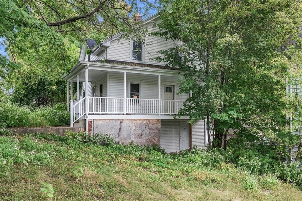 15 Lewis Street - Photo 2