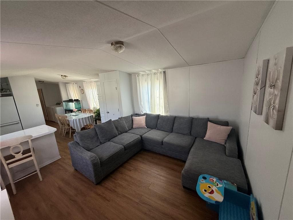 245 Manton Street - Photo 2