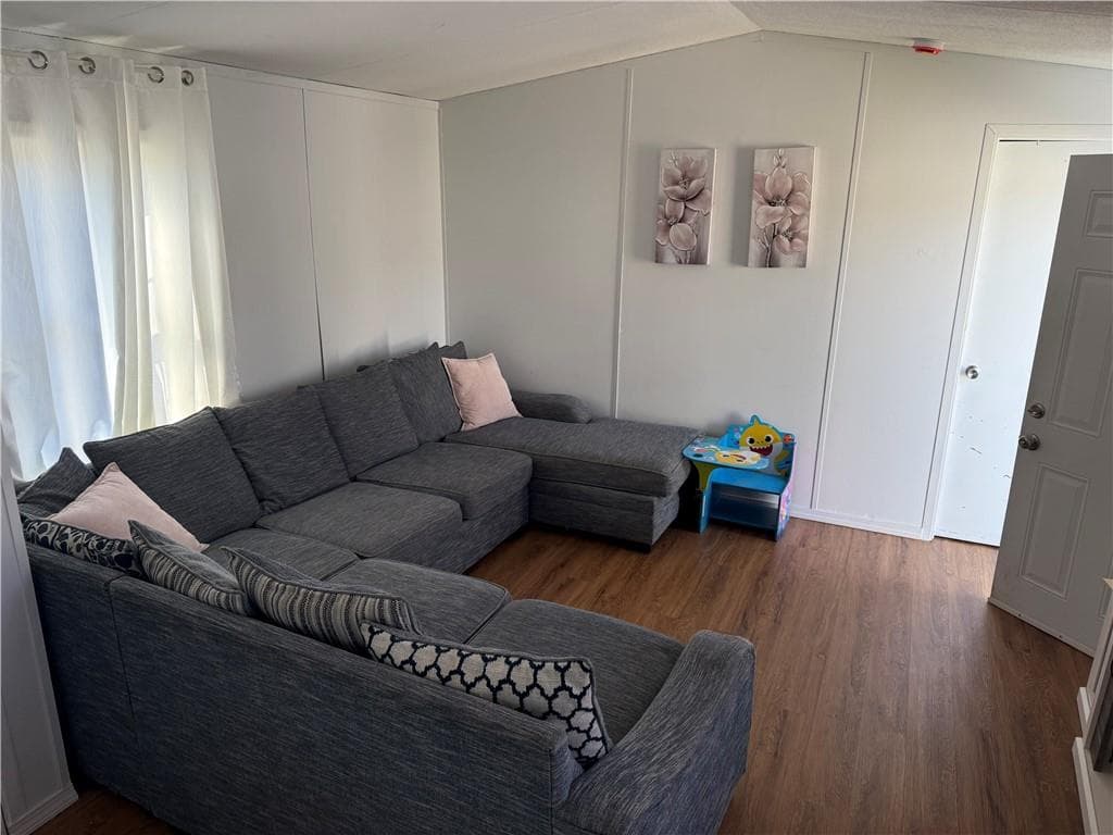 245 Manton Street - Photo 3