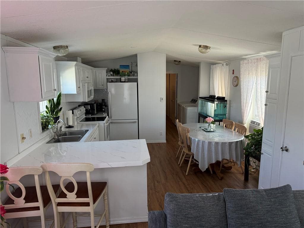 245 Manton Street - Photo 4