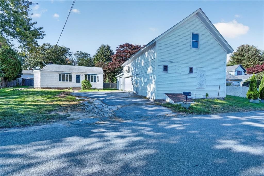 7 BELVEDERE Street - Photo 2