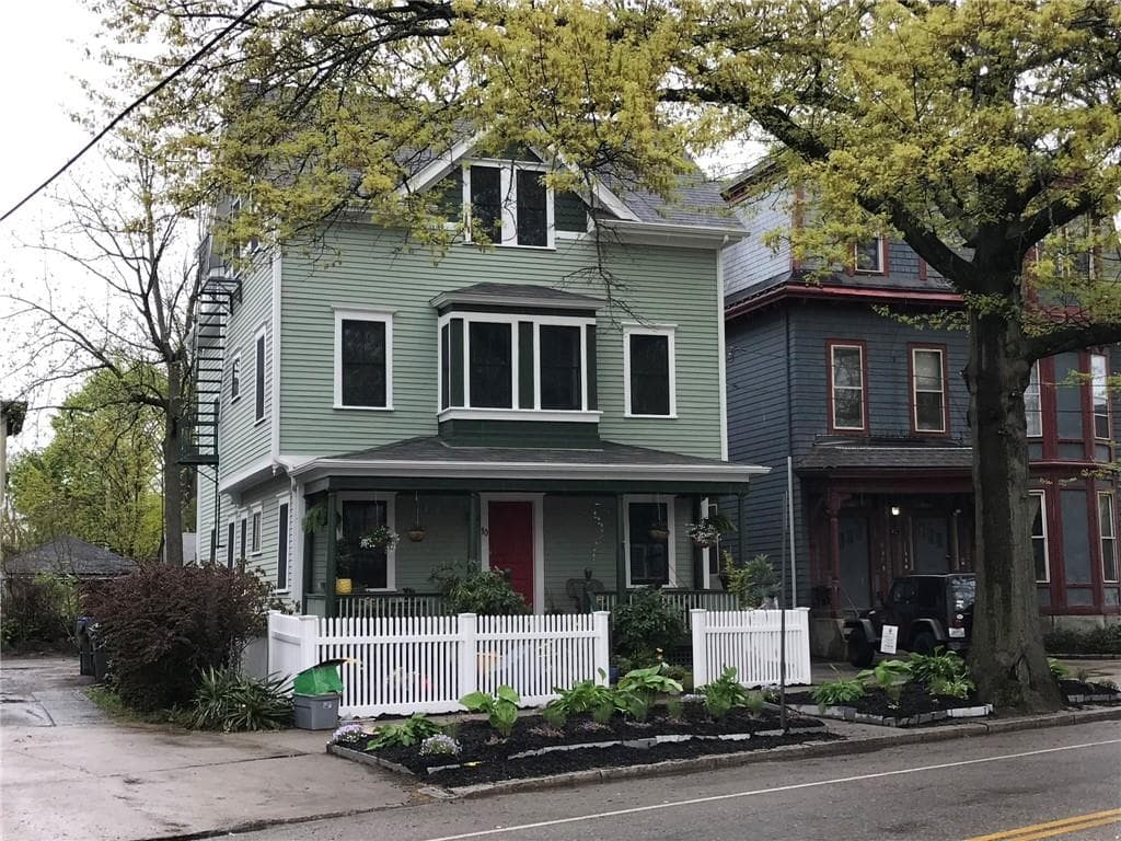 10 Parade Street