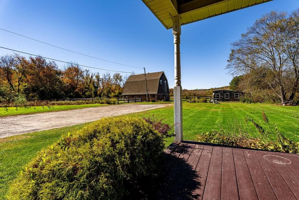 25 Lamoureux Boulevard - Photo 5