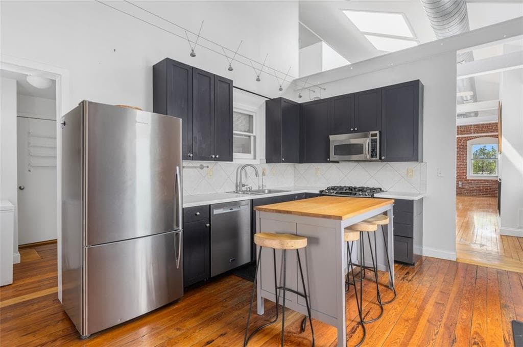 755 Westminster Street - Photo 5