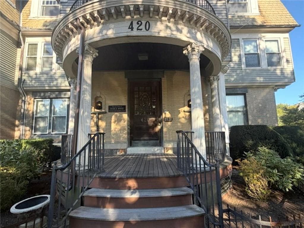 420 Angell Street - Photo 2