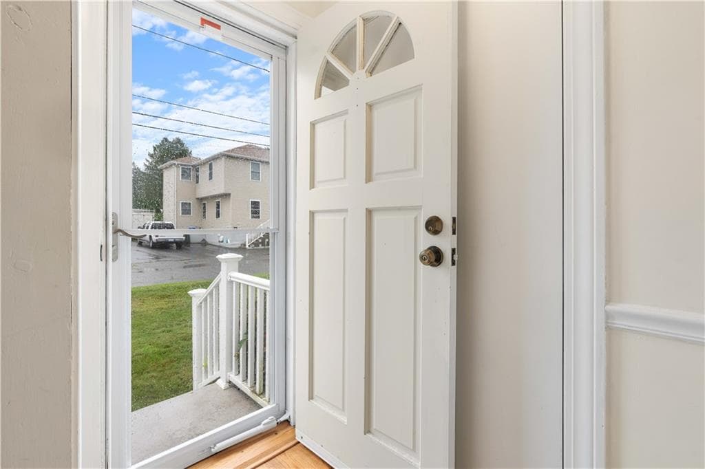 8 Wheeler Avenue - Photo 2