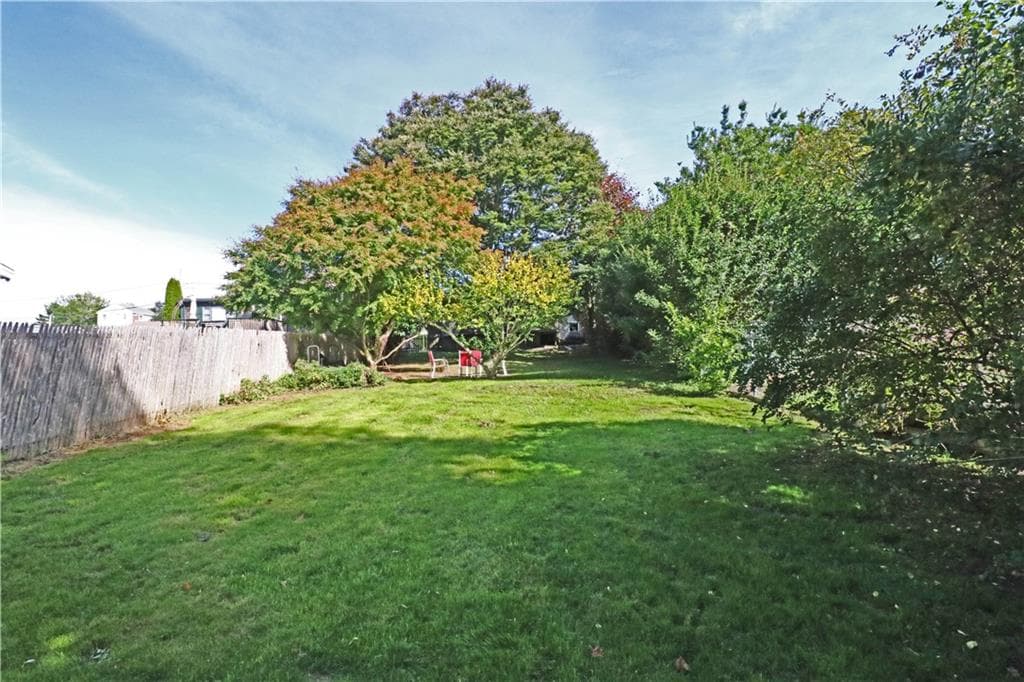 12 Draper Avenue - Photo 4