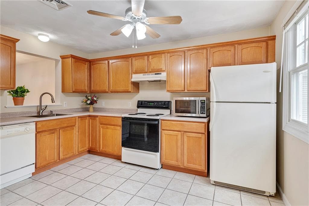 6 Bristol Woods Drive #B - Photo 5