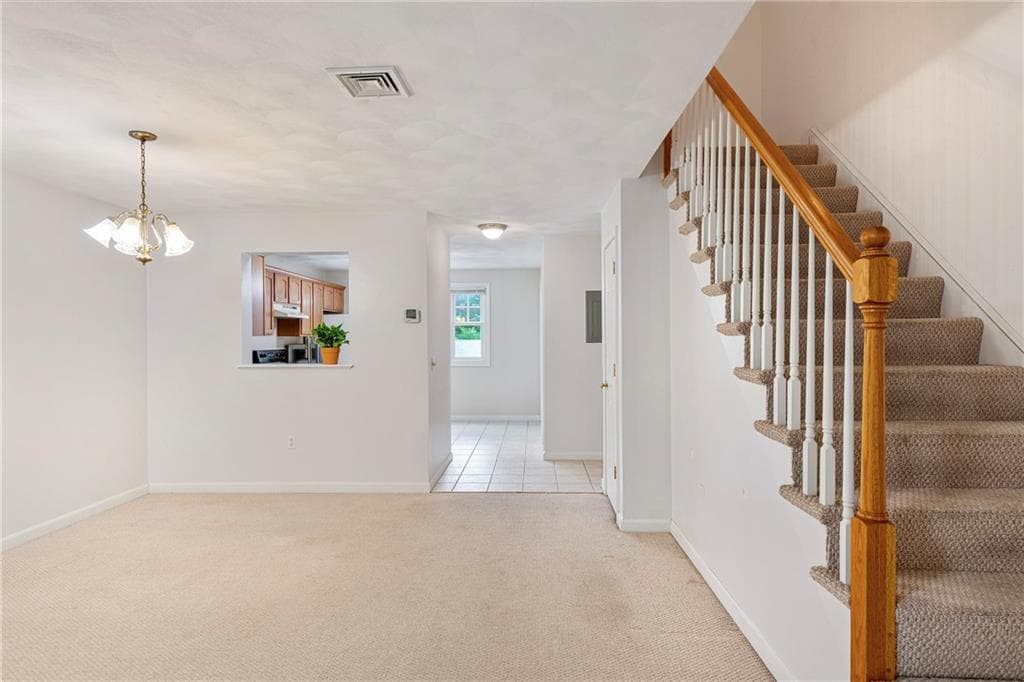 6 Bristol Woods Drive #B - Photo 4