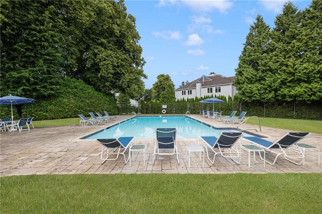 401 Bellevue Avenue #308