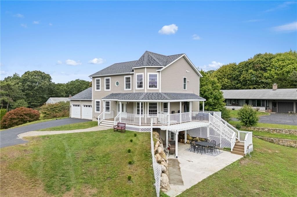 39 Moonlight Drive - Photo 2