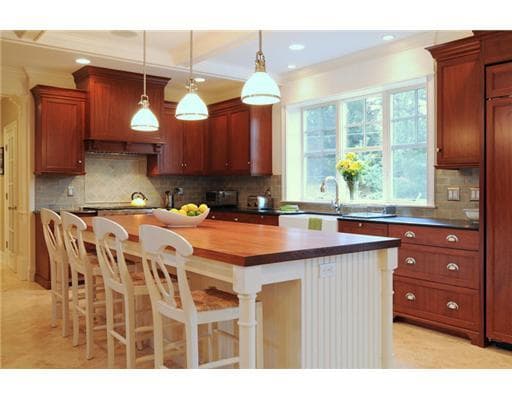 8 VALENTINE Court - Photo 2